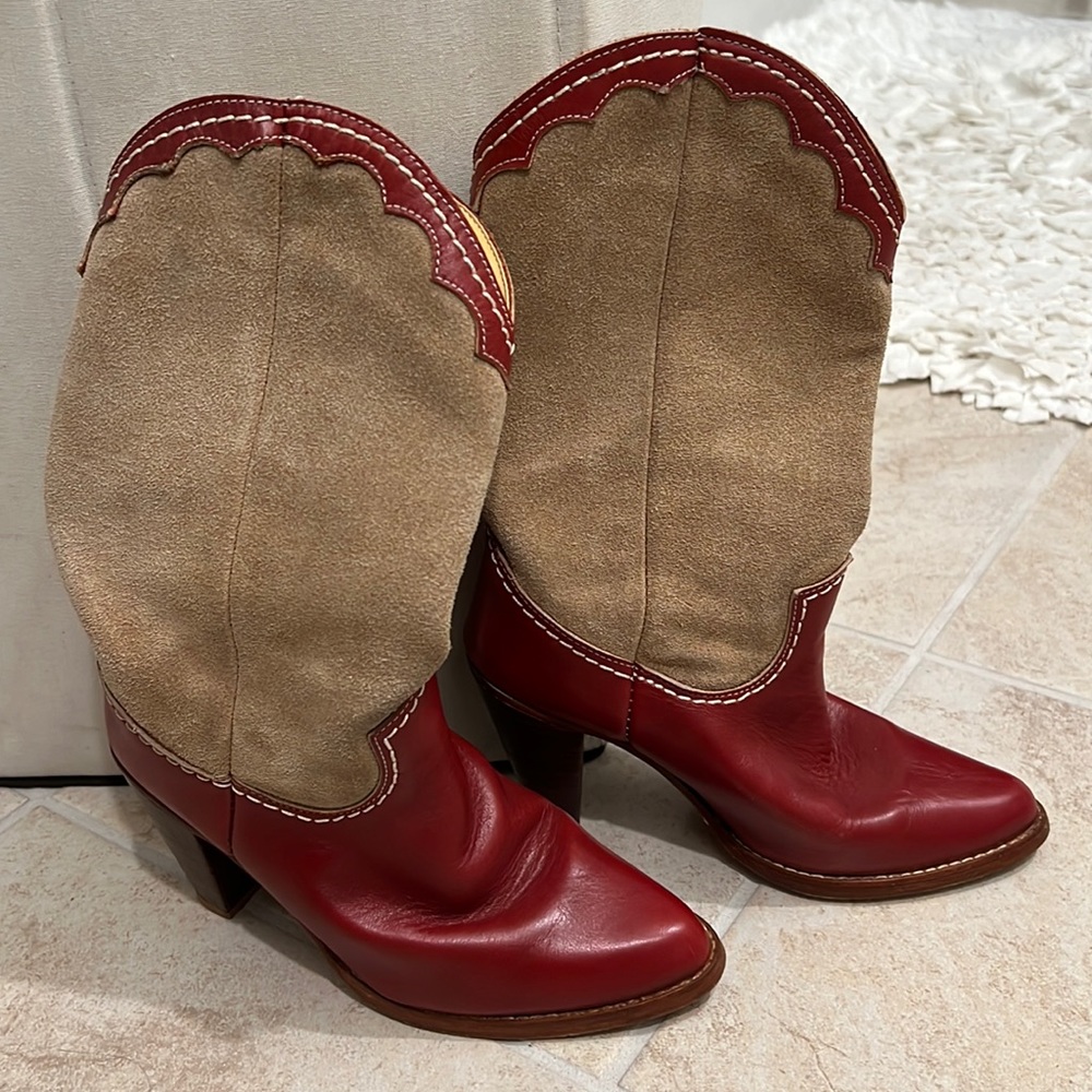 Vintage Zodiac USA Women’s 7M Suede Leather  Western Boots, Cream/Red